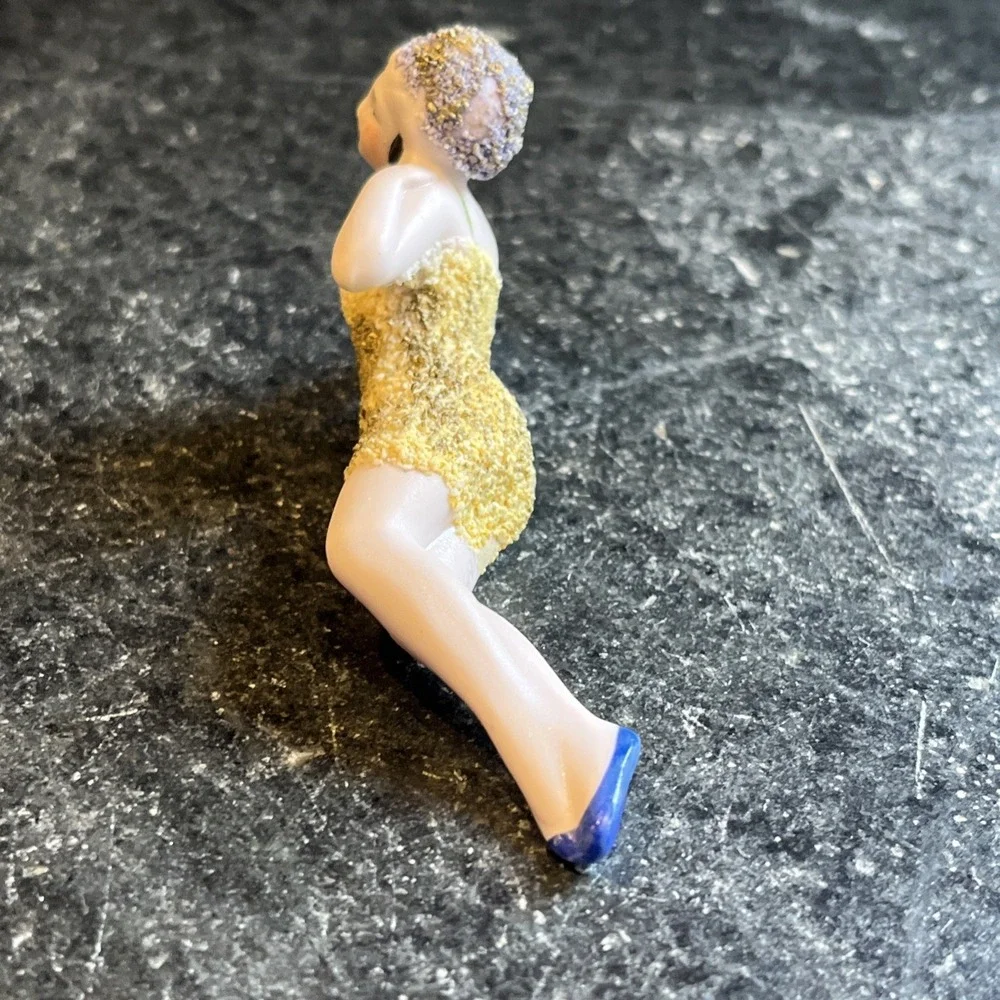 ANTIQUE ART DECO GERMAN BISQUE BATHING BEAUTY NUDE FIGURINE Vtg 5684 Textured